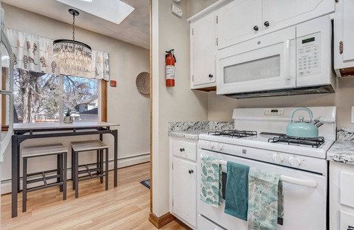 Colorado Springs House | Blue Haven - Pet Friendly Home near the Broadmoor!