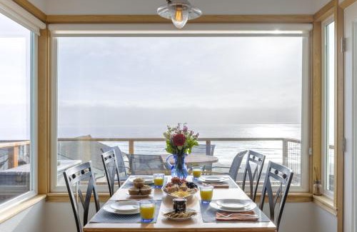 Rockaway Beach House | Blue Horizon by AvantStay Panoramic Views of the Ocean w Entertainers Patio