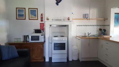 Port Vincent Apartment | Blue Line Retreat - Unit 4