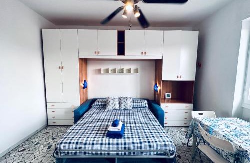 Crescenzago Apartment | Blue Milano