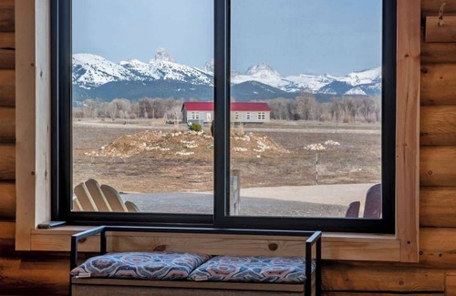 Tetonia Cabin | Blue Moon Cabin: Teton Views on 5 Private Acres