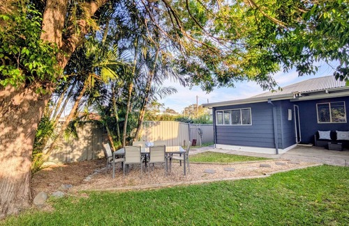 North Haven Cottage | Blue Palms Cottage - close to river, beaches and local cafe's