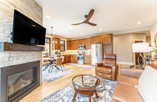 Silverthorne Apartment | Blue River Flats Building 2 302 By Summit County Mountain Retreats