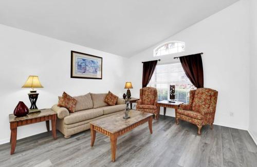 Solana Villa | Blue Spa Private Pool Home With Game Room! villa