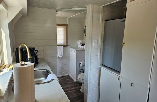 Buena Vista House | Blue Tiny House Getaway at Deer Valley w/Geothermal pools & more!