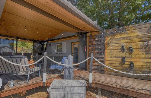 Vian Cabin | Blue View Cabin