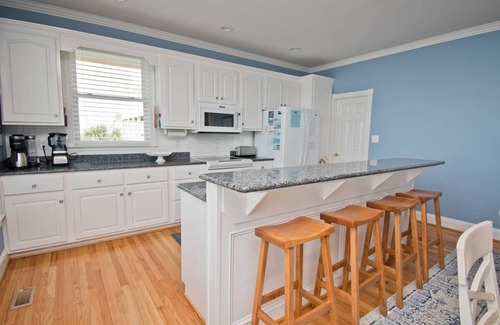 Emerald Isle House | Blue Water, Oceanfront House in Emerald Isle, NC!