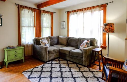 River West House | Bluebird Day - Lavender Cottage