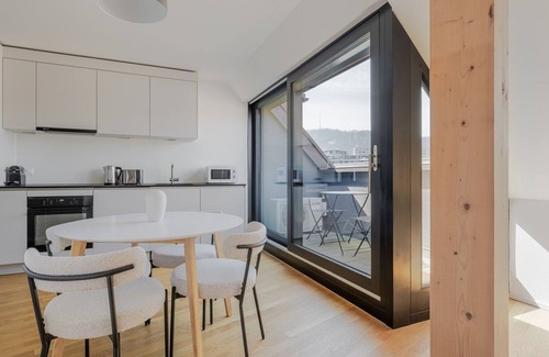 Alt-Wiedikon House | Blueground | Alt-Wiedikon, AC & elevator, nr Uetliberg