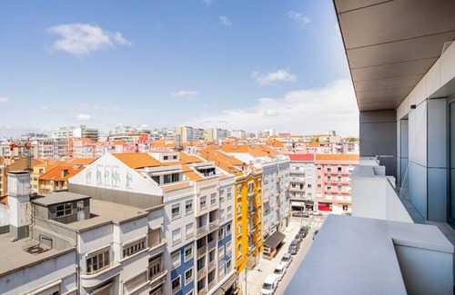 Casal da Ladeira Apartment | Blueground | Alvalade, balcony, nr Campo Pequeno