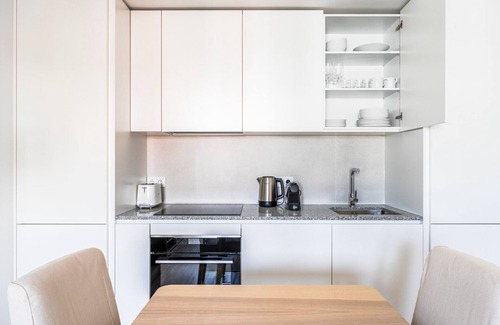 Casal da Ladeira Apartment | Blueground | Alvalade, balcony, nr Campo Pequeno