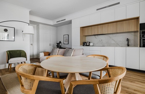 Nueva Espana Apartment | Blueground | Bernabeu, AC & w/d, nr stadium