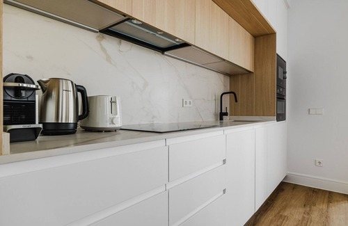 Nueva Espana Apartment | Blueground | Bernabeu, AC & w/d, nr stadium