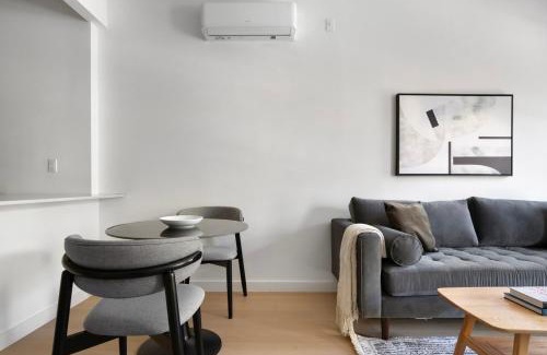 Greenpoint Apartment | Blueground Greenpoint view nr McGolrick Park NYC-2071