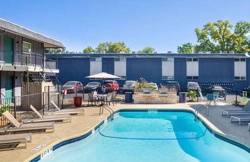 Cherrywood Apartment | Blueground | Mueller 2bd, BBQ, Pool, AC, nr Downtown
