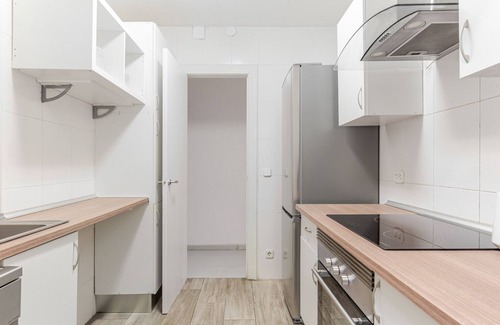 Les Corts Apartment | Blueground | Pedralbes, AC & w/d, nr Camp Nou