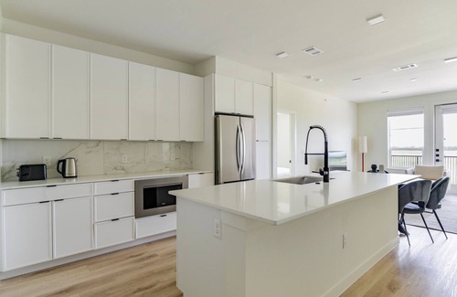 Round Rock Apartment | Blueground | Round Rock, pool, nr Brushy Creek
