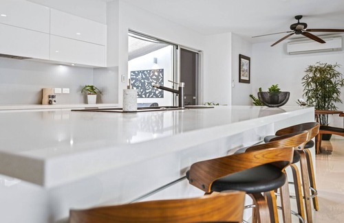 Trinity Park House | Bluewater Escape at Harbour Drive- Luxury Coastal Retreat with Private Pool | Family & Pet-Friendly