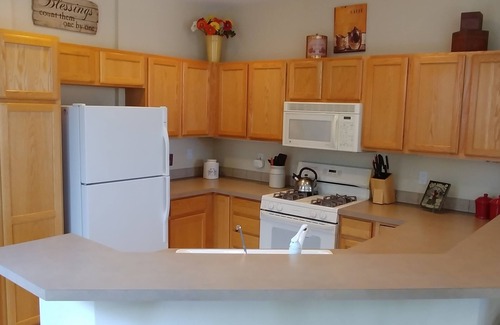 Southern Crossing House | Bluffs neighborhood, an 8 minute walk down to the Old Mill & River