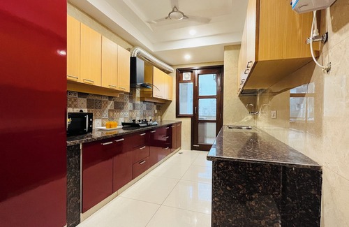 Gurugram Apartment | BluO 3BHK Golf Course Road Balcony Lift