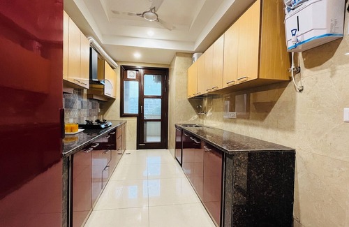 Gurugram Apartment | BluO 3BHK Golf Course Road Balcony Lift