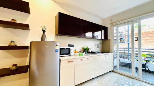 DLF Phase 3 Hotel | BluO Studio2 DLF Cybercity - Balcony, Gym TT, Lift