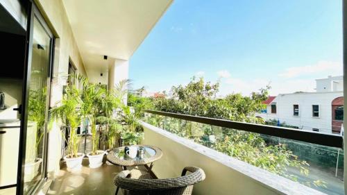 DLF Phase 3 Hotel | BluO Studio4 DLF Cybercity - Balcony, Gym TT, Lift