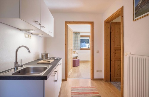 Monguelfo Apartment | BnB Lettnerhof: - Apartments in the middle of the green, balcony, mountain view, free wi-fi