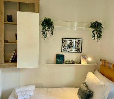 Sesto Calende Apartment | Bnbook Blue River -2 bedrooms and private parking