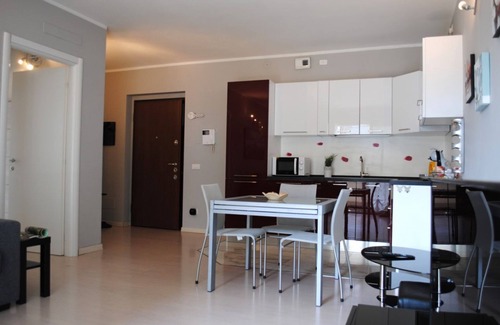 Rho Apartment | Bnbook-Metropolitan Expo Flat 4 Bilocale con wifi veloce