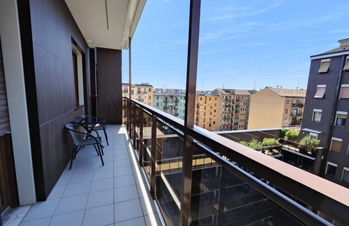 Zona Solari Apartment | BnButler - Via Vincenzo Foppa, 7