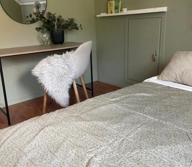 B House | Bo komfortabelt i Bø, på ferie eller jobb