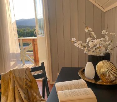 B House | Bo komfortabelt i Bø, på ferie eller jobb