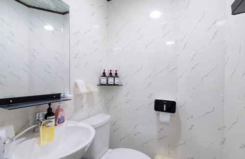 Seo-gu Apartment | Board games, Cosplay, Nintendo, Beam Projector, Netflix, Ball Pool, Comic Book