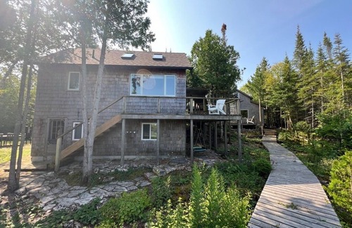 Tobermory Cottage | Boardwalk Pines at Tobermory