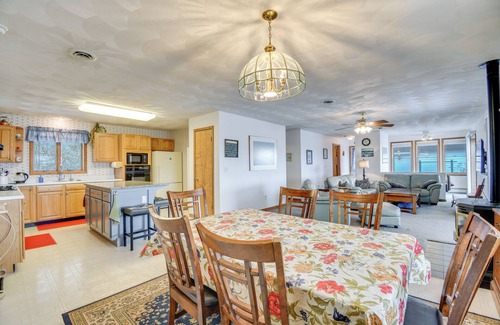 Town of Ledyard House | Boat, Grill & Unwind: Lakefront Cayuga Home!
