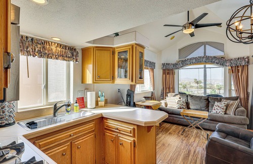Lake Havasu City Cabin | Boat Launch + Mountain Views: Lake Havasu Cabin