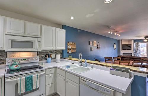 Camdenton Apartment | Boat Ramp, Dock and Slip Step-Free Camdenton Condo!