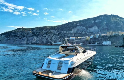 Mount Vesuvius - Pompei Boat Rental | Boat 'Vagabond Sarnico 58' with Sea View and Air Conditioning