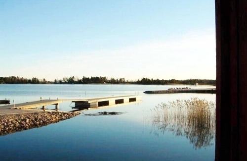 Mellerud O House | Boathouse in Mellerud marina with all conveniences