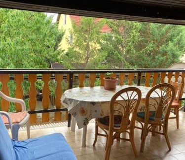 Balatonfured House | Bográcsos Apartmanház