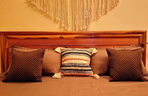 Mahipalpur Apartment | BOHEMIAN RHAPSODY - QUEENS