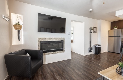 Prairie Village Apartment | Boho Chic Eclectic Charm and Serenity Fast Wi-Fi