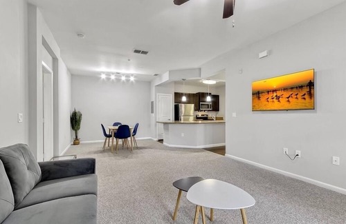 Ocoee Apartment | Boho Oasis 20 min from disney, universal, & more