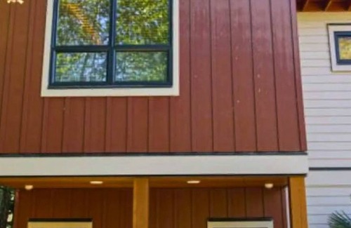 Ucluelet House | Boho Zen- 2 bedroom townhome on the Inlet