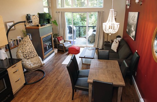 Ucluelet House | Boho Zen- 2 bedroom townhome on the Inlet