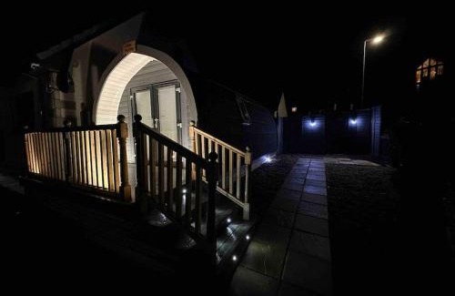 Spean Bridge Apartment | Bonny Wee Snug - Pod in Spean Bridge