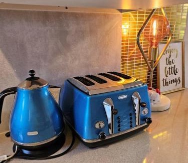Mount Albert Apartment | Book Now Affordable Cute Cozy studio with Carpark 23