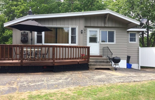 Marinette House | Book Your Getaway Now!