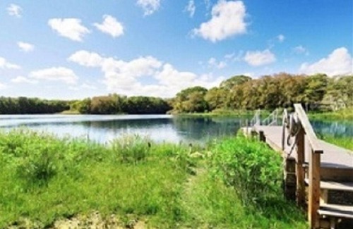 East Hampton House | Book your vacation at our EH retreat on the water!
